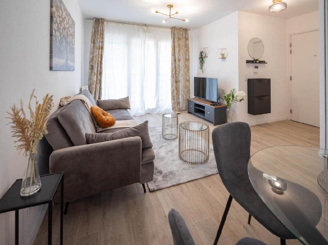 Sejour Unique A Pierrefitte Apartment Екстериор снимка