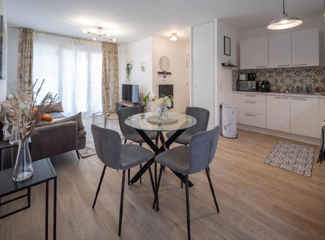 Sejour Unique A Pierrefitte Apartment Екстериор снимка