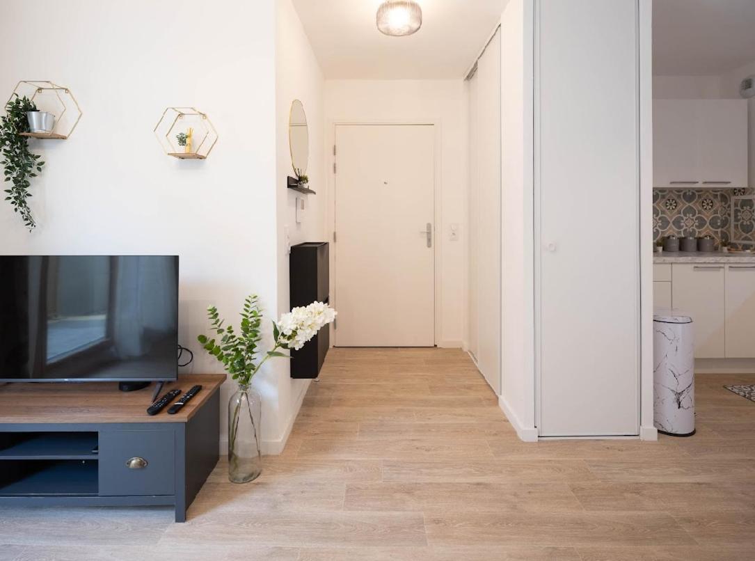 Sejour Unique A Pierrefitte Apartment Екстериор снимка